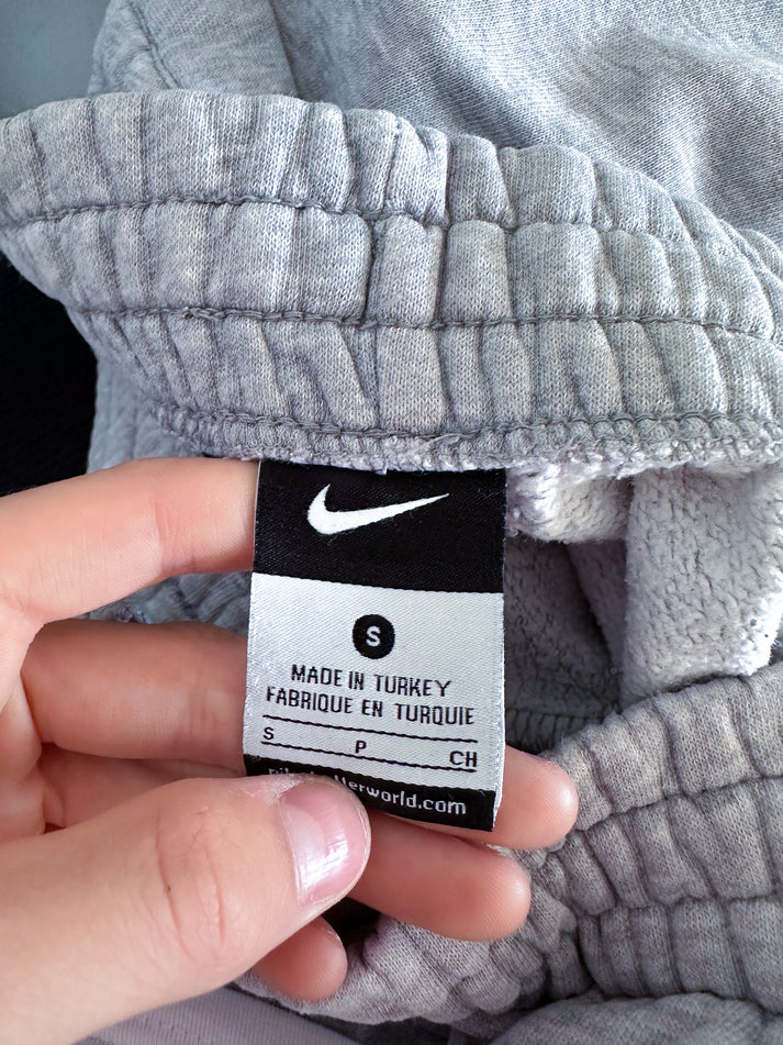 Nike Gri Oversize Rahat Fit Eşofman Altı